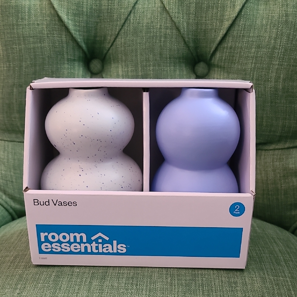 Room Essentials Speckled White and Light Purple-Blue Vase Duo